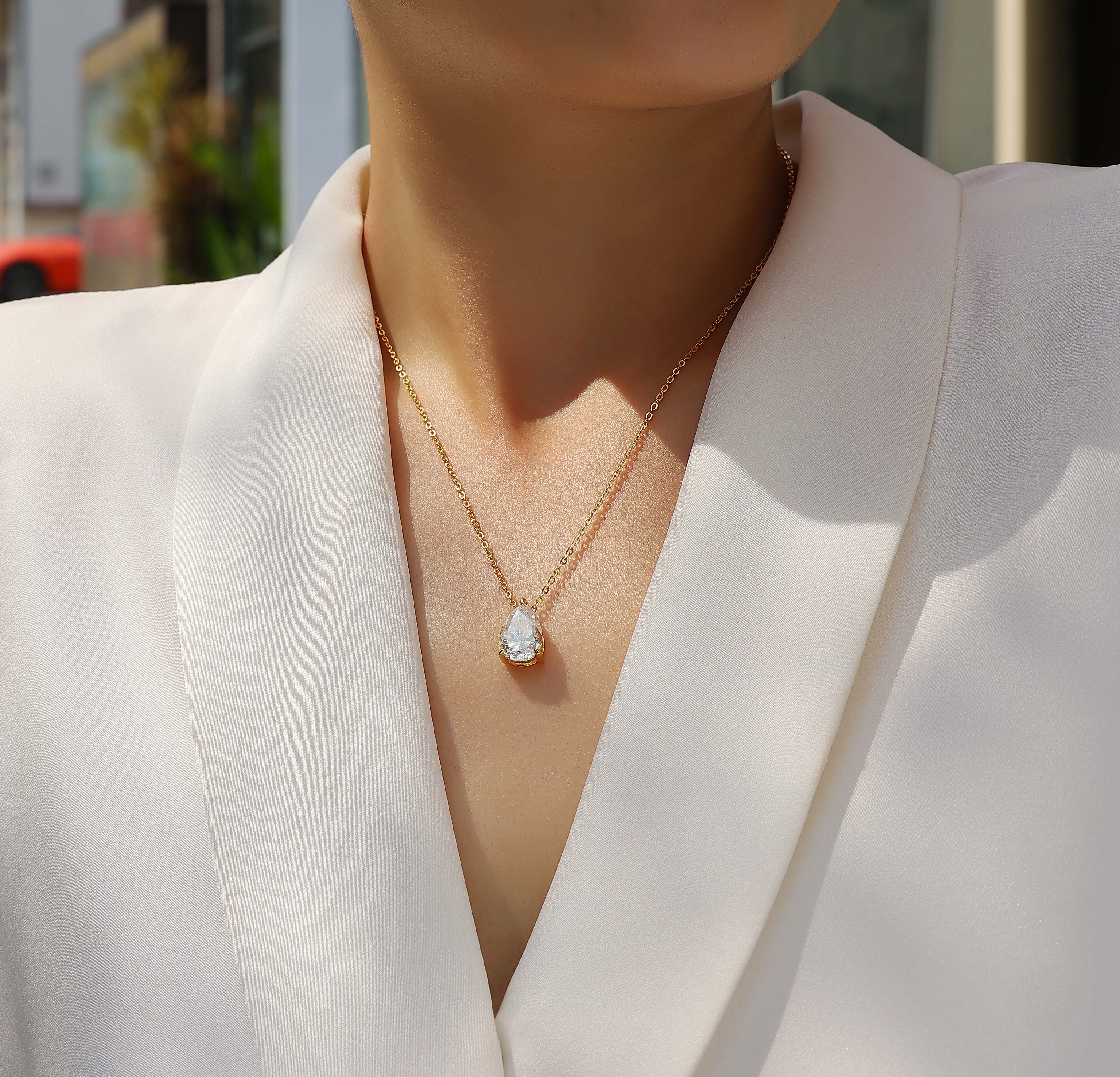 1Under The Moon - A Fashionable And Trendy Diamond Pendant Necklace Set With Pear-shaped Moissanite S925 Sterling Silver And Gold Plating Prohibit TikTok sales