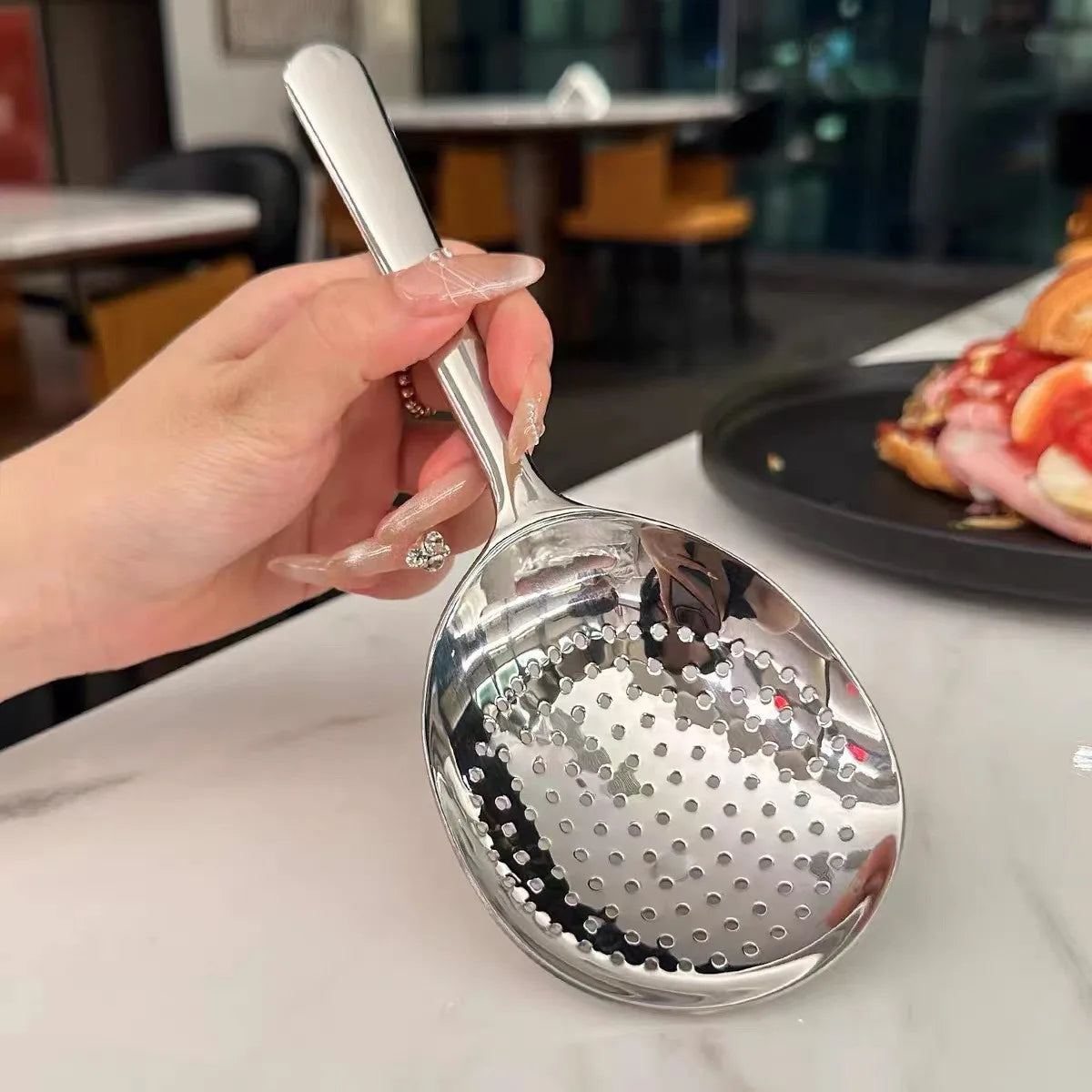 1pc Heavy-Duty Commercial/Home Kitchen Spoons/Large Serving Spoon with Heat-Resistant Short Handle Drain Holes for Easy Cleaning