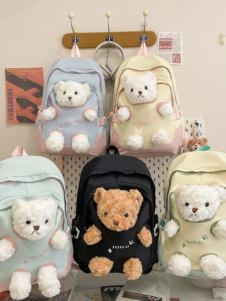 New cute little bear backpack, high-appearance cartoon plush plush plush schoolbag, girls' middle and high school students' backpack