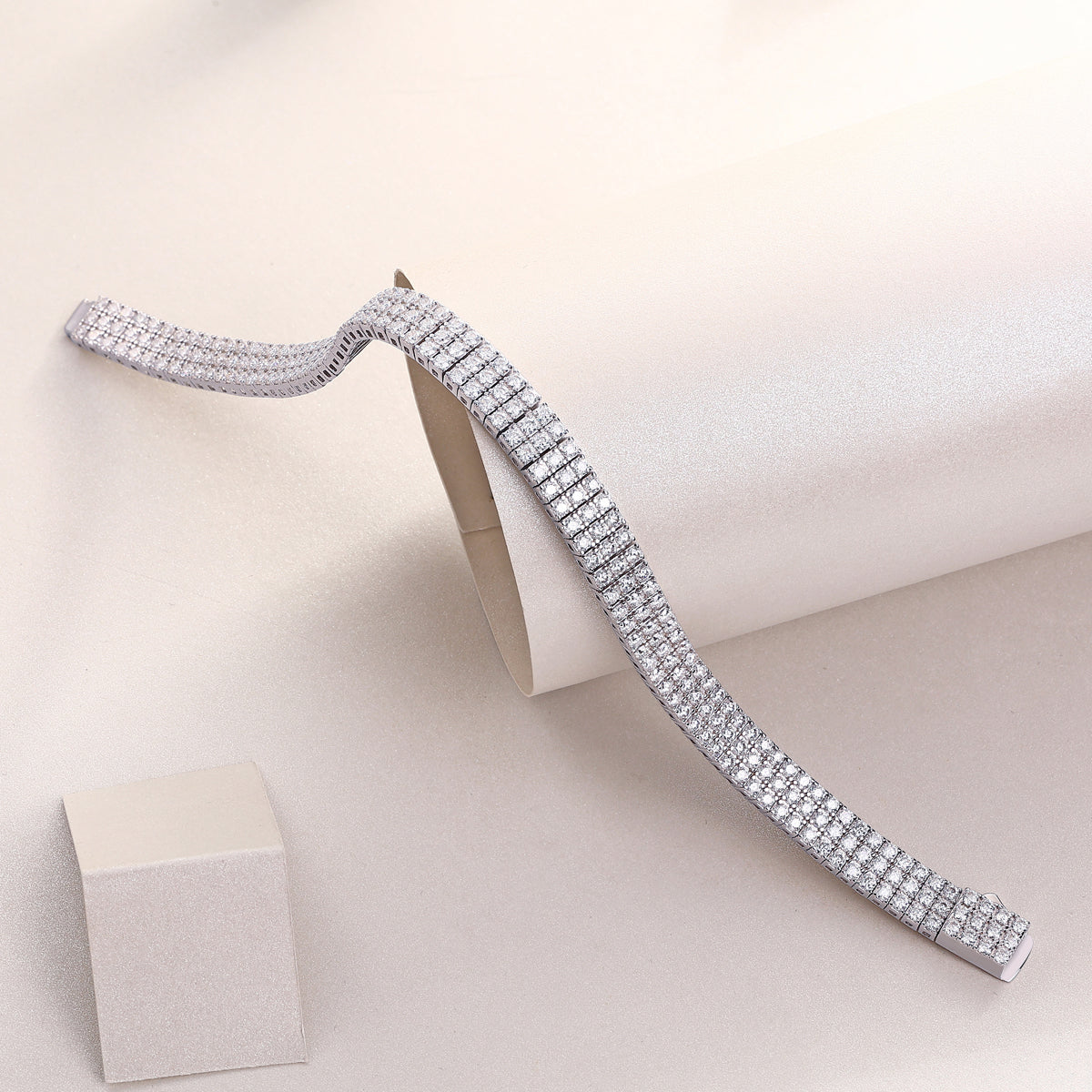 1Chain Guanghua Luxury Fashion Mosan Diamond S925 Silver Bracelet Comparable To Natural Diamonds Prohibit TikTok sales